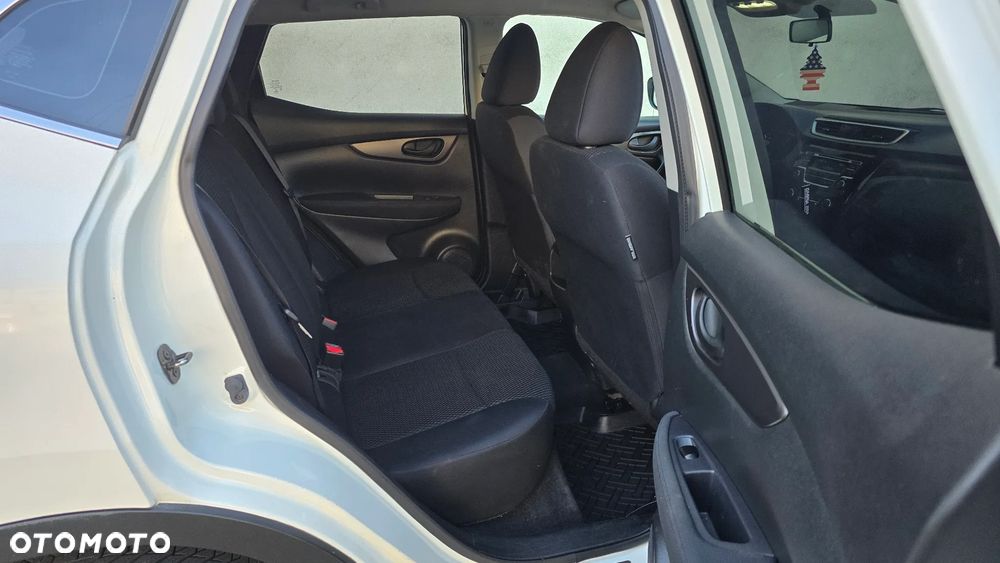 Nissan Qashqai 1.5 dCi TEKNA - 21