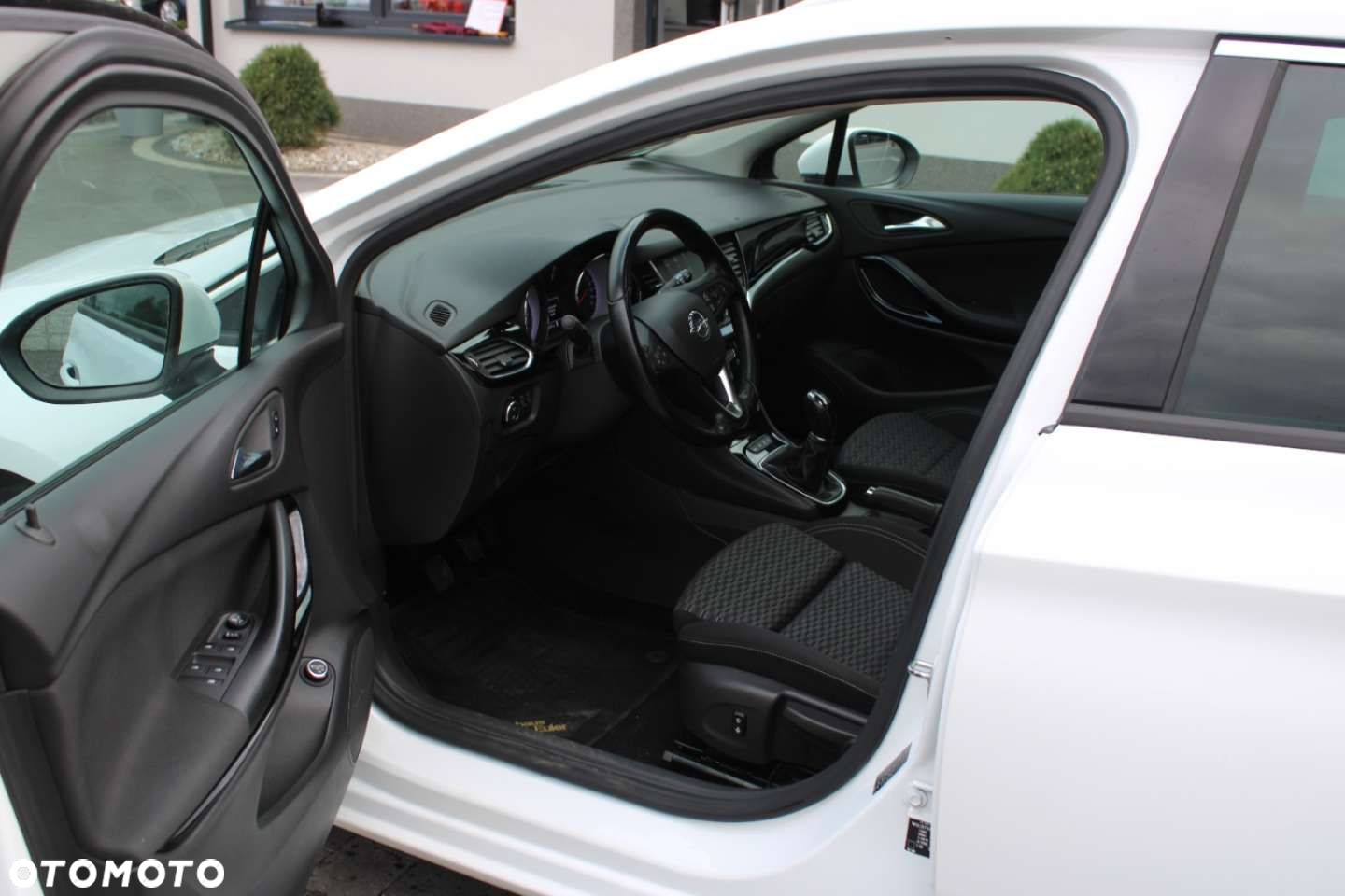 Opel Astra - 18