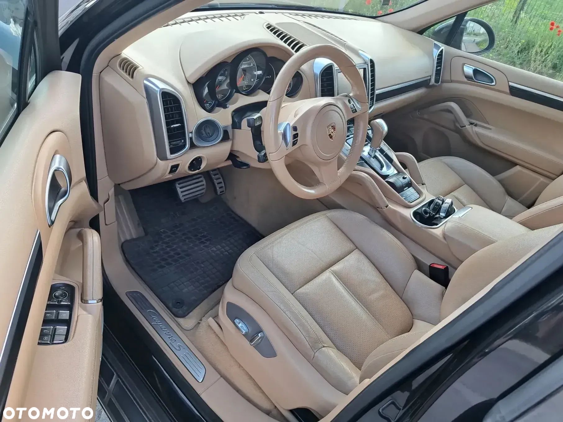 Porsche Cayenne S Hybrid - 1