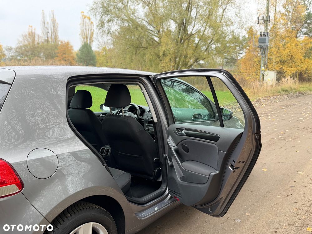 Volkswagen Golf 1.6 Trendline - 21