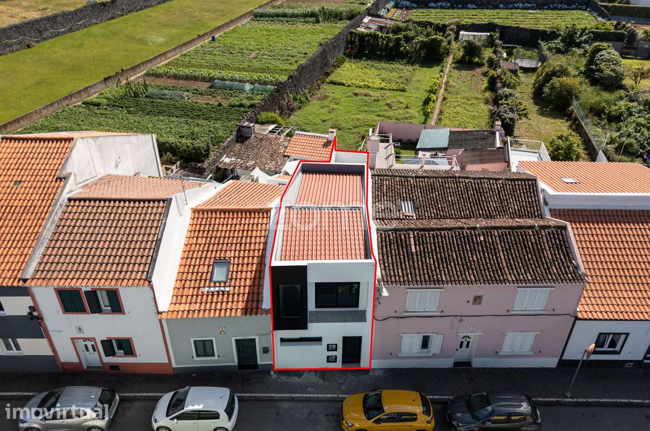 Moradia T2 Nova com Vista Mar Parcial na Ribeira Grande - Grande imagem: 4/21