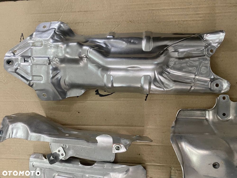 OSŁONY TERMICZNE SILNIKA N63B44D BMW G30 G11 G15 - 11