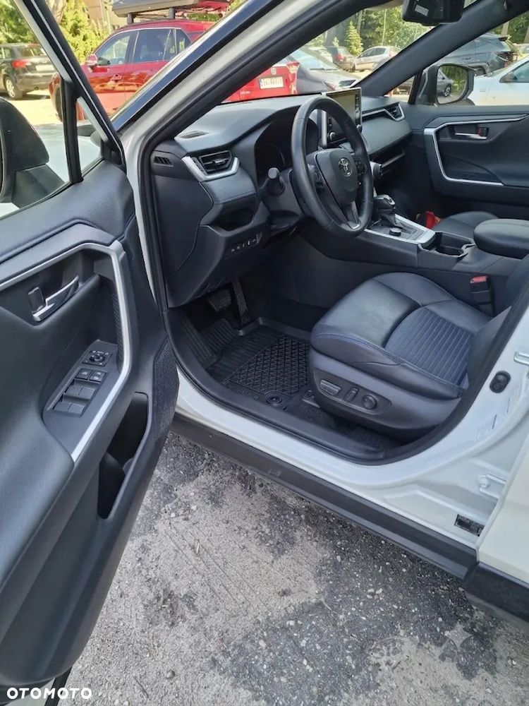 Toyota RAV4 - 4