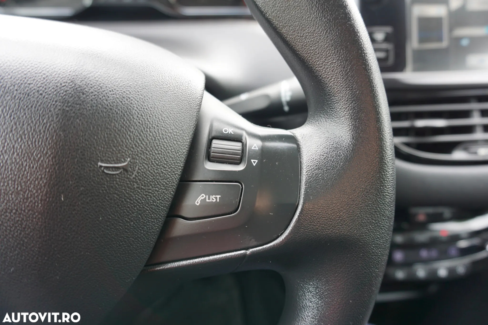 Peugeot 208 1.4 VTi Active - 20