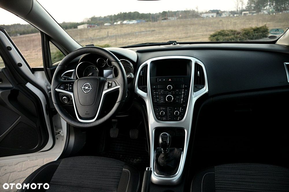 Opel Astra - 16