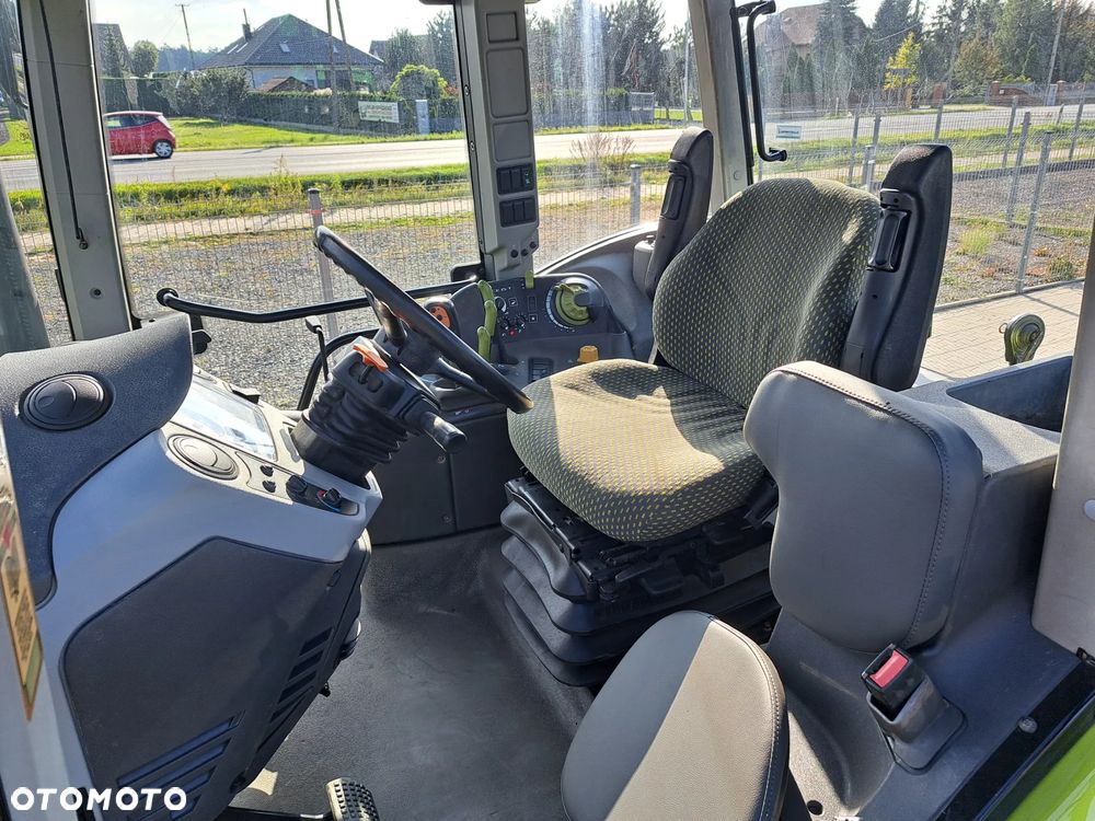 Claas ARION 630 - 11