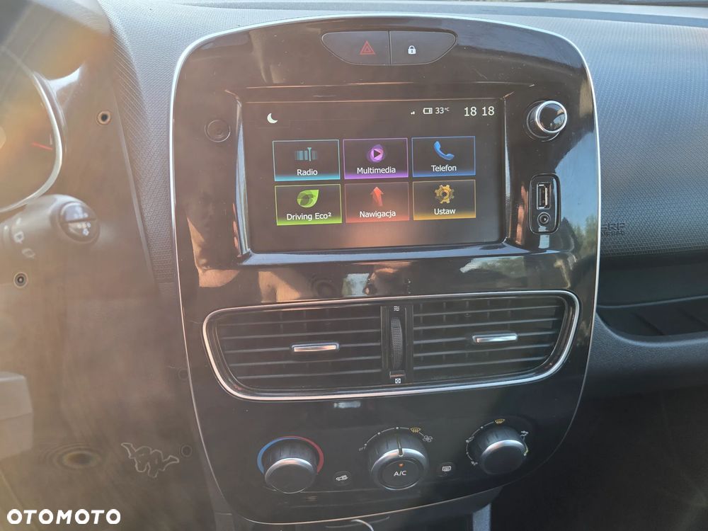 Renault Clio - 23