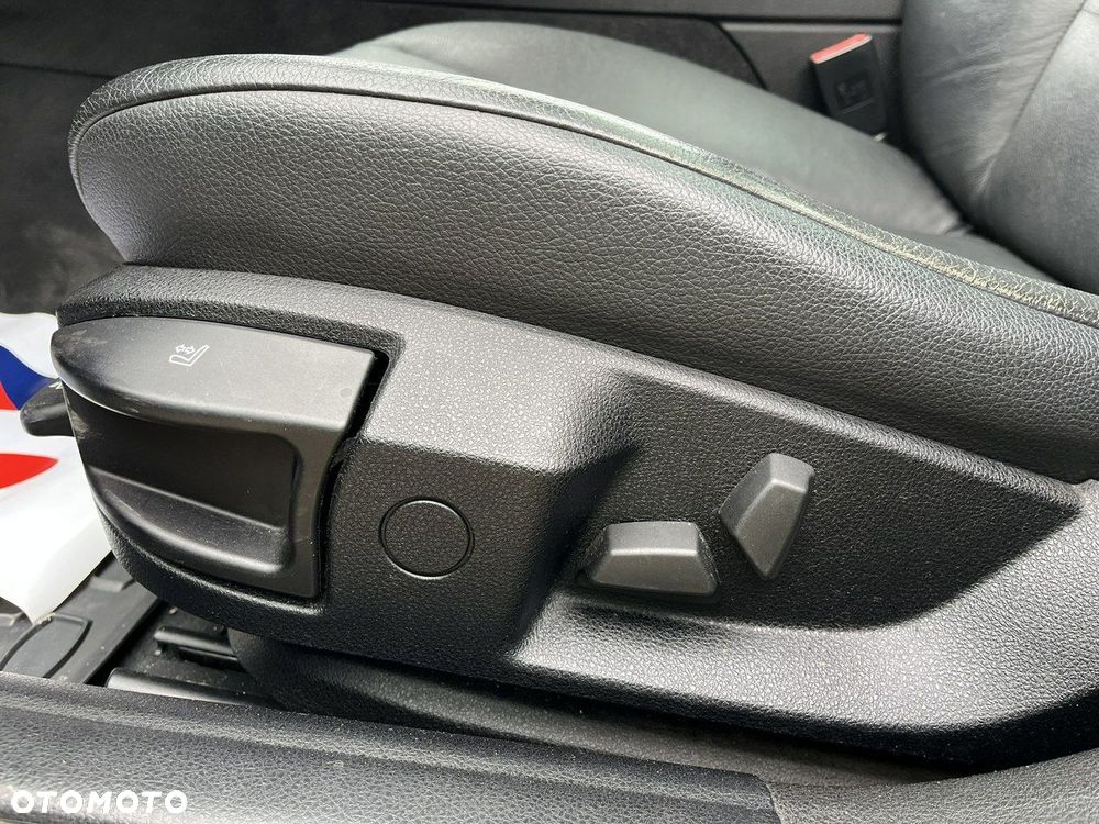 BMW Seria 5 535d Touring - 32