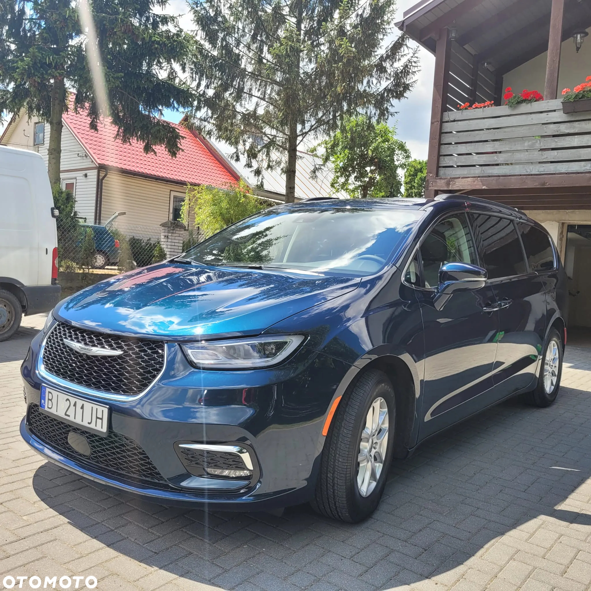 Chrysler Pacifica - 3