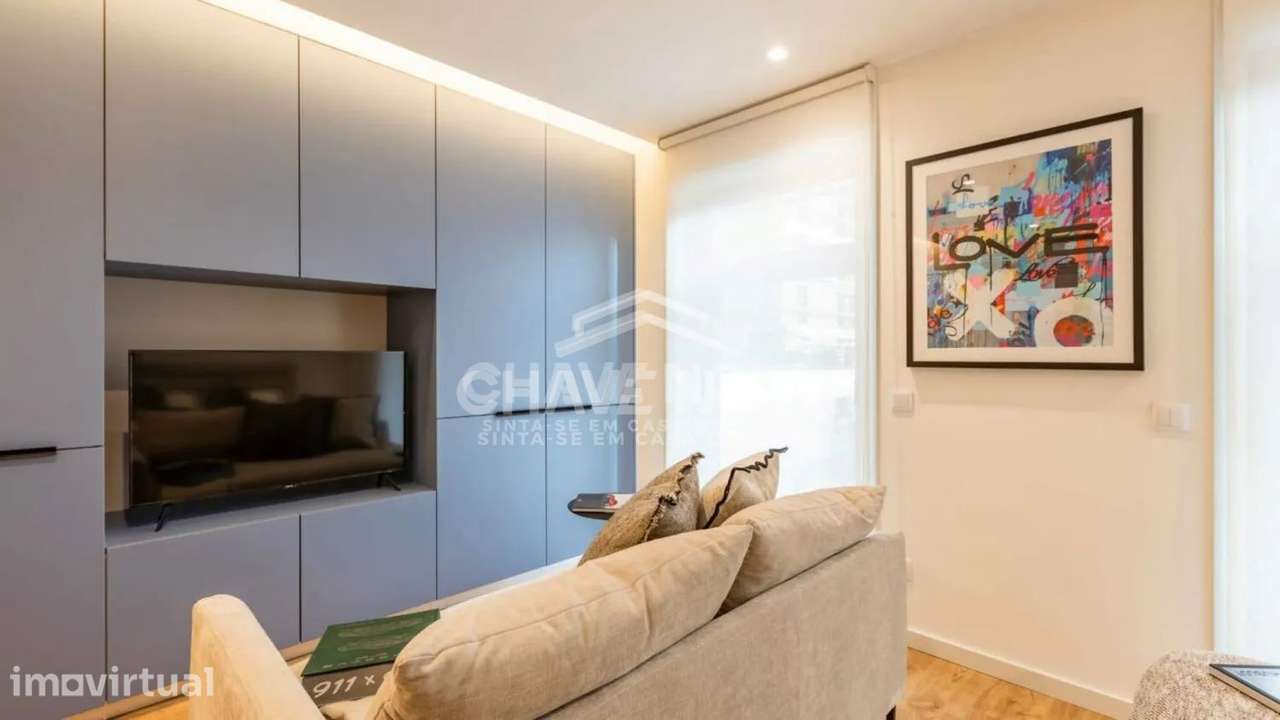 T0 Como Novo c/ Terraço e Garagem em Paranhos - Grande imagem: 4/10