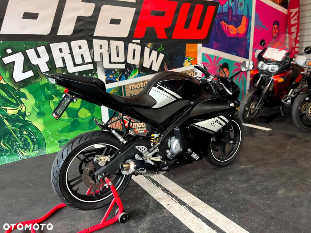 Yamaha YZF - 24