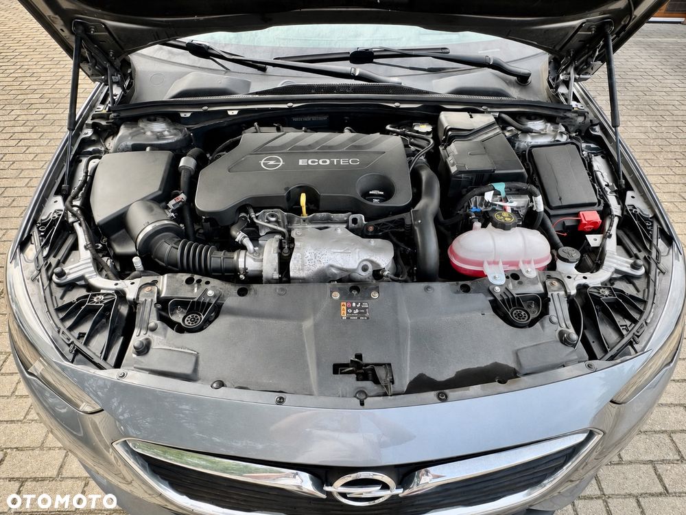 Opel Insignia - 11