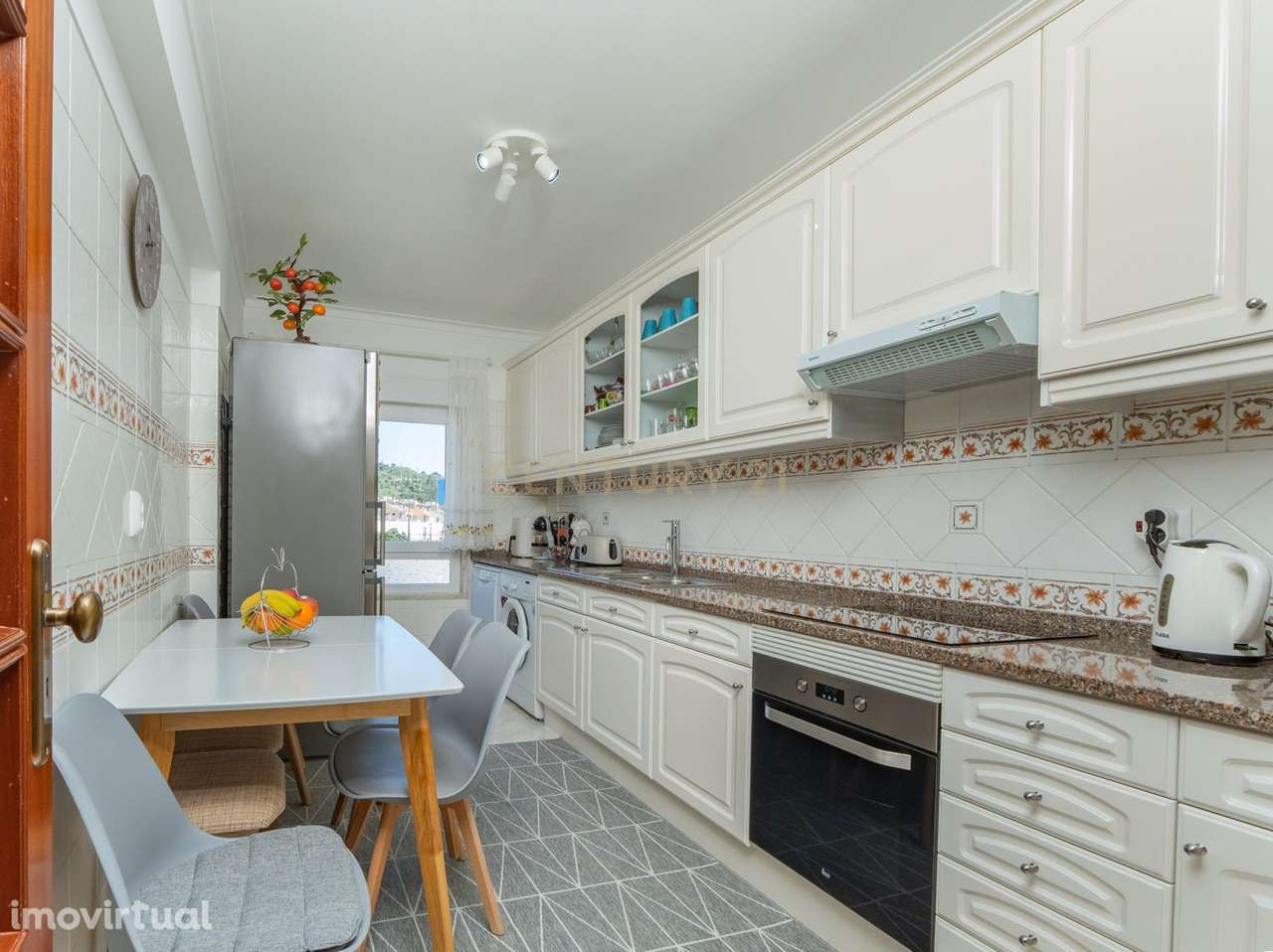 Apartamento T2 no Sobralinho com arrecadação - Grande imagem: 4/16