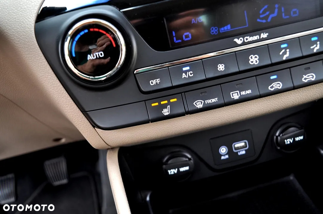 Hyundai Tucson 2.0 CRDI BlueDrive Style 2WD - 30