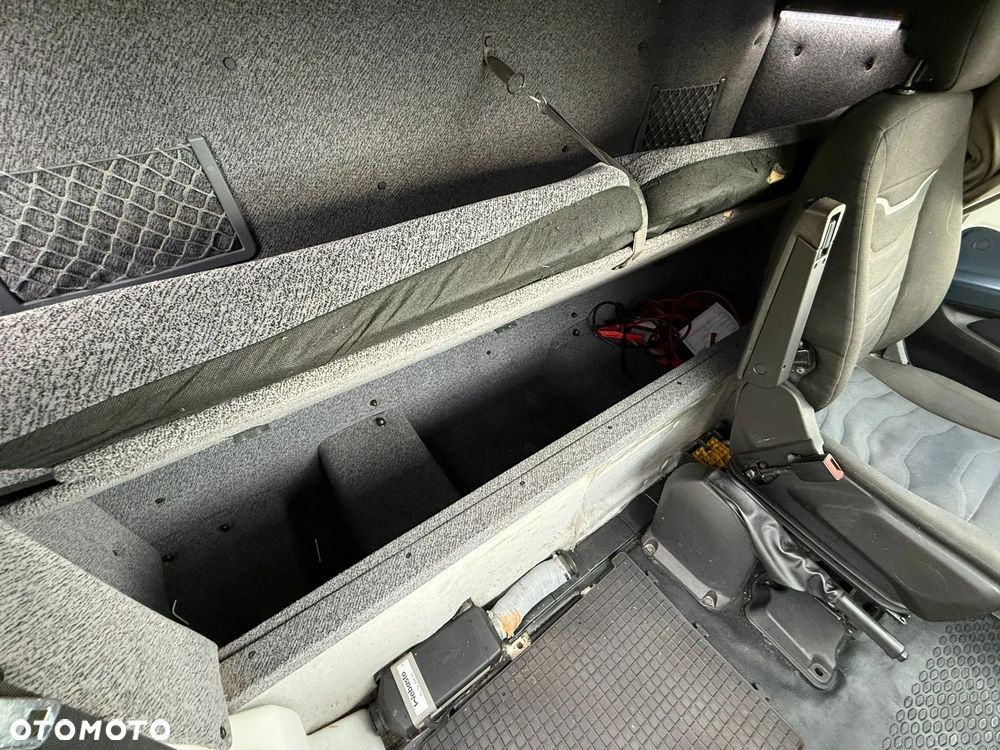 Iveco Daily 3,0 L❗35S18❗Kontener 8EP❗Winda 750KG❗HI-MATIC - 17