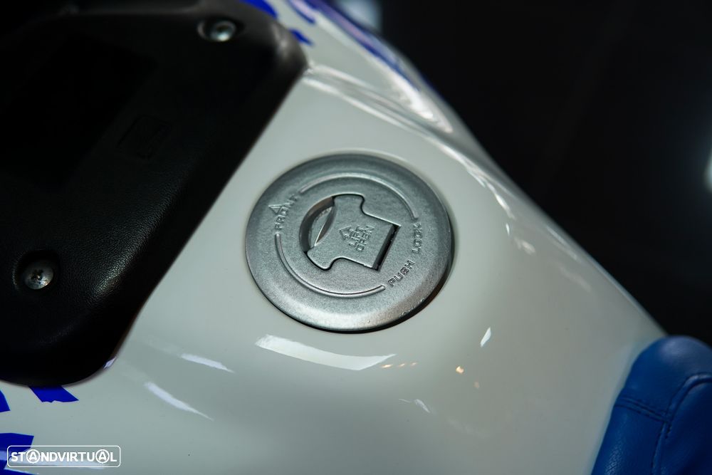 Honda Africa Twin 750 Adventure - 30