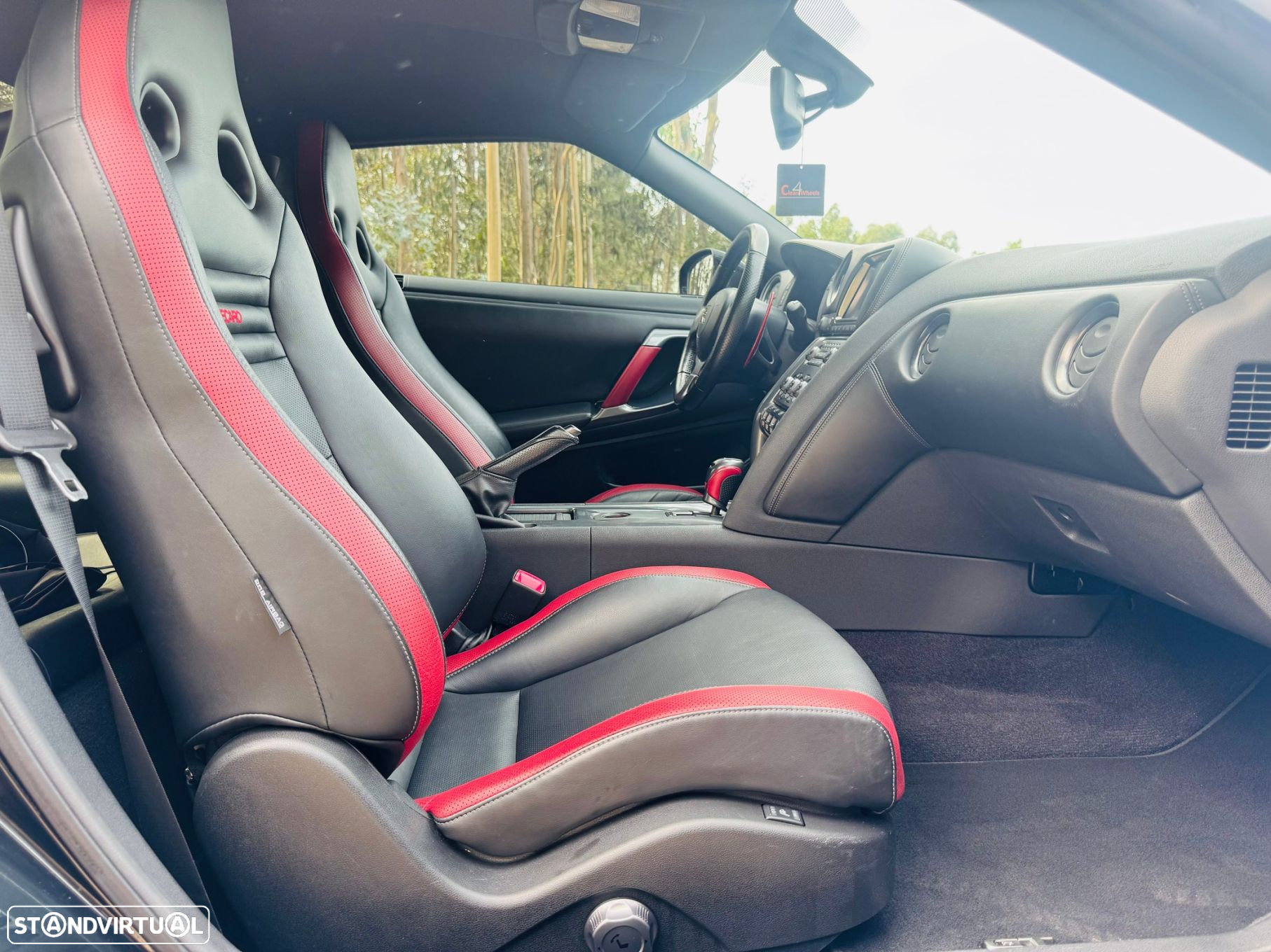 Nissan GT-R 3.8 V6 Black Edition - 35