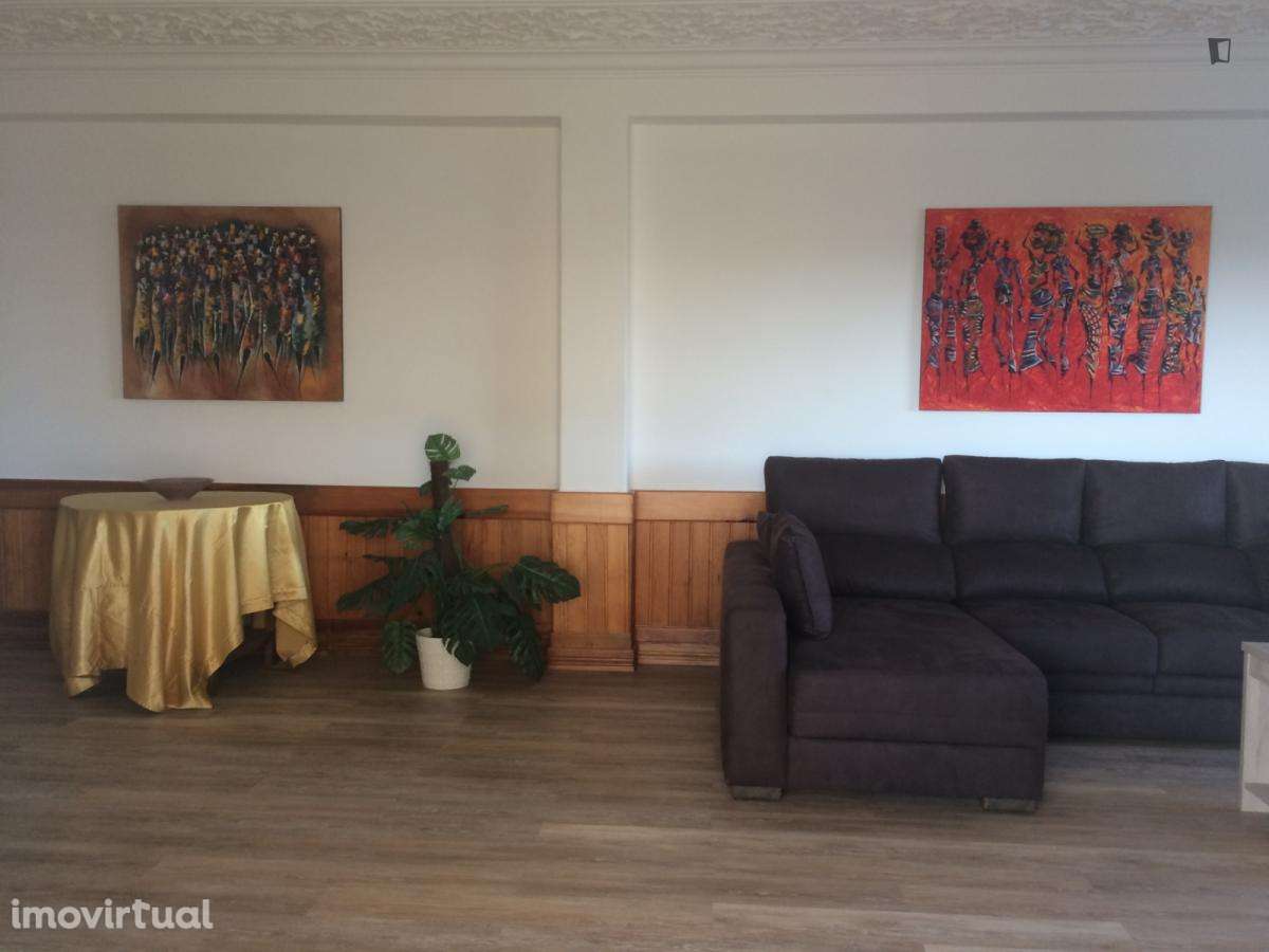 Quarto - localizado em Trafaria Lisbon - Grande imagem: 3/40