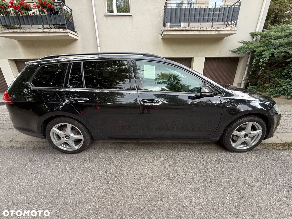 Volkswagen Golf 1.6 TDI BlueMotion Trendline - 4