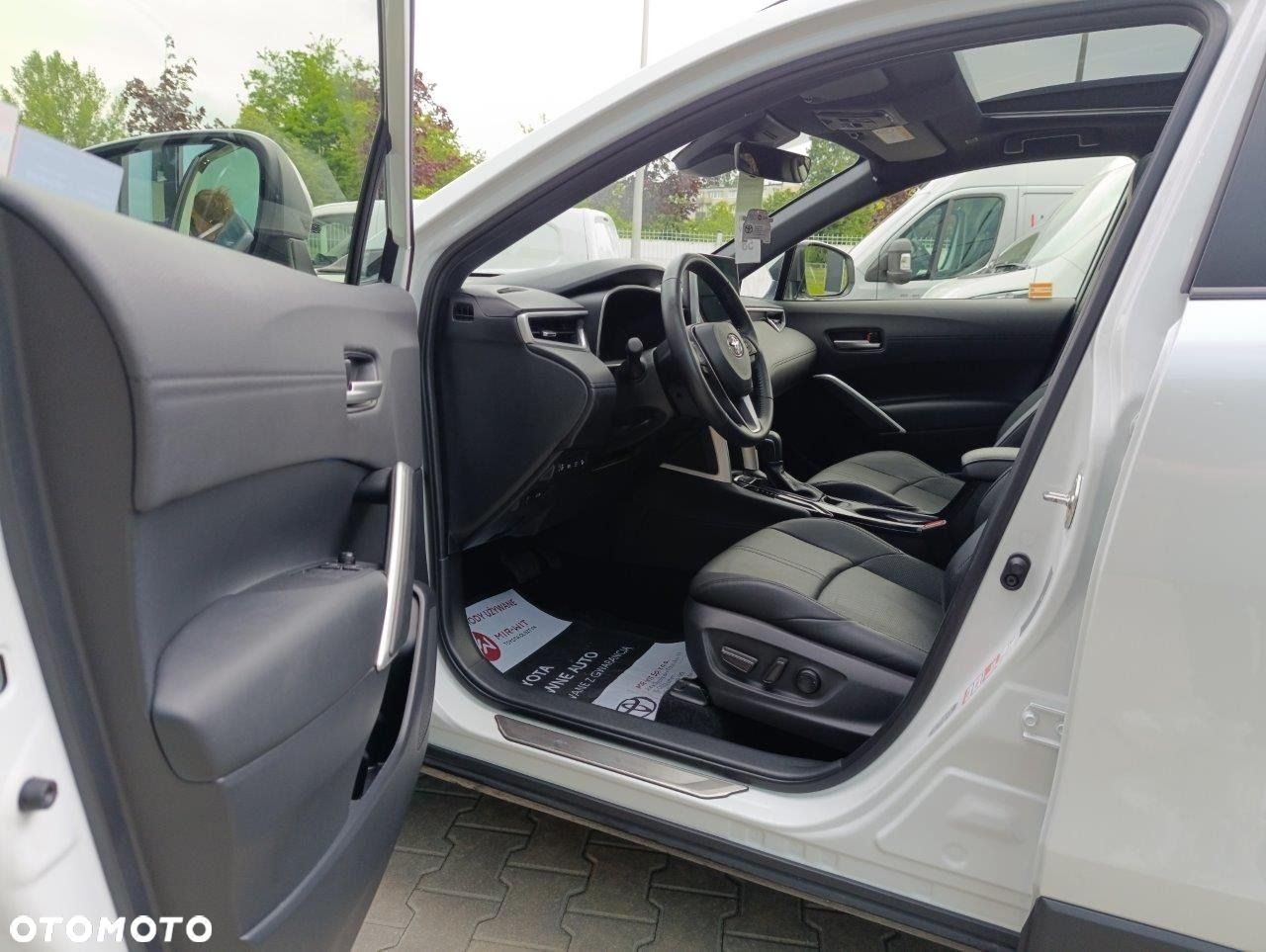 Toyota Corolla Cross - 11