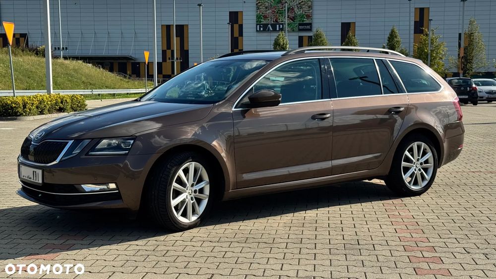 Skoda Octavia 2.0 TDI SCR Style DSG - 8