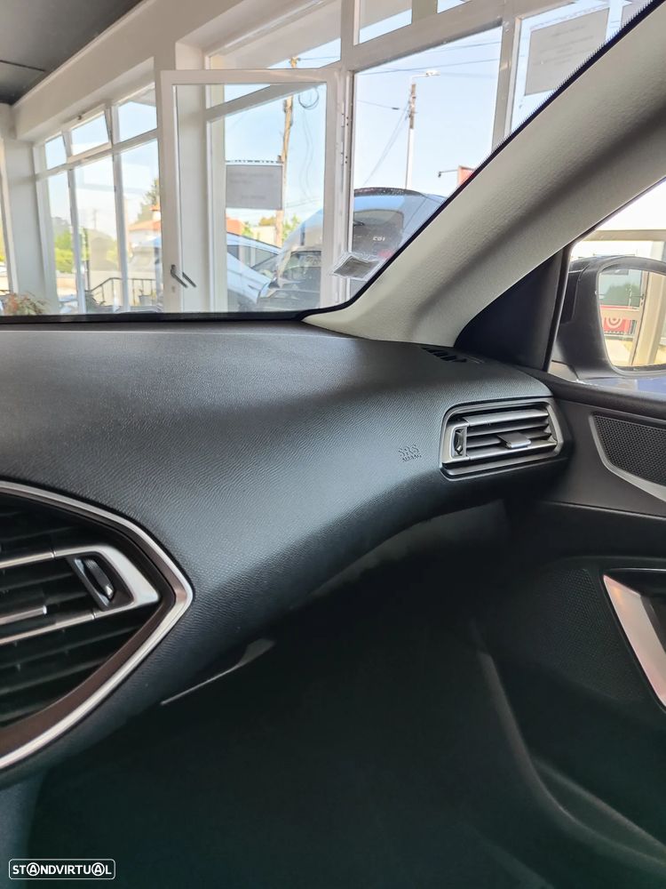 Peugeot 308 e-HDi FAP 115 Stop&Start Style - 32