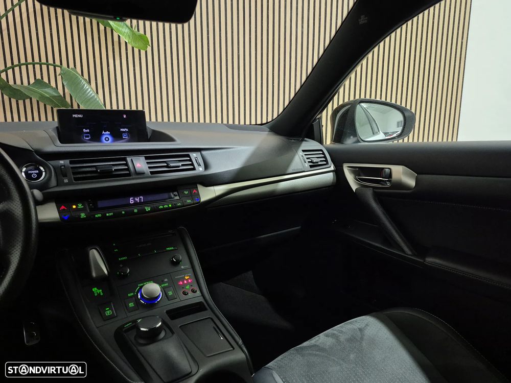 Lexus CT 200h F Sport+ - 16