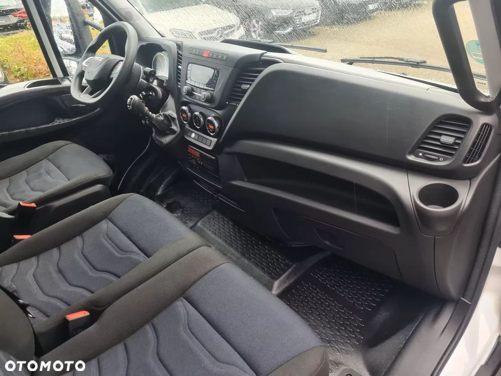 Iveco Daily 72C18 70C18 Kontener 15 palet Winda 1000 KG Rozstaw osi 5100 72-180 70-180 - 4