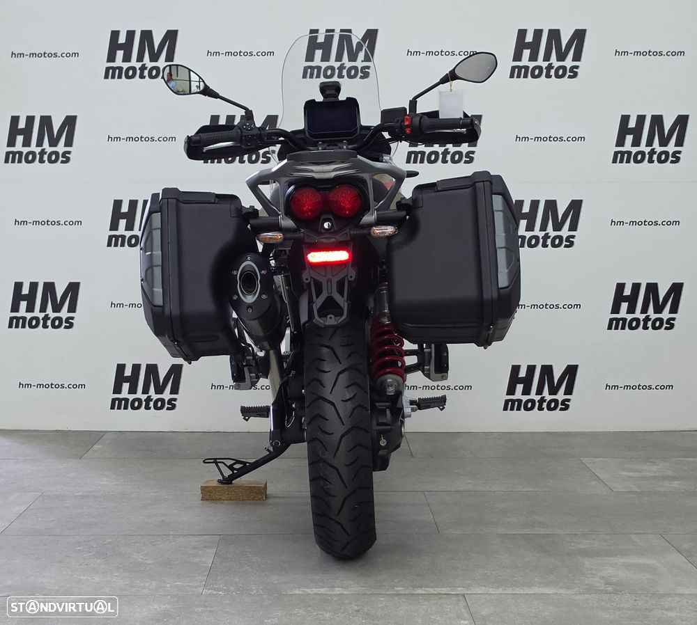 Moto Guzzi V85 TT TRAVEL E5+ - 4