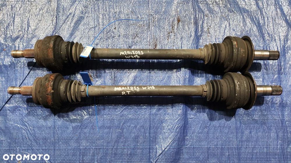 ZWROTNICA TARCZA ZACISK PÓŁOŚ LEWY PRAWY TYŁ MERCEDES CLS W218 3.0 CDI V6 - 2