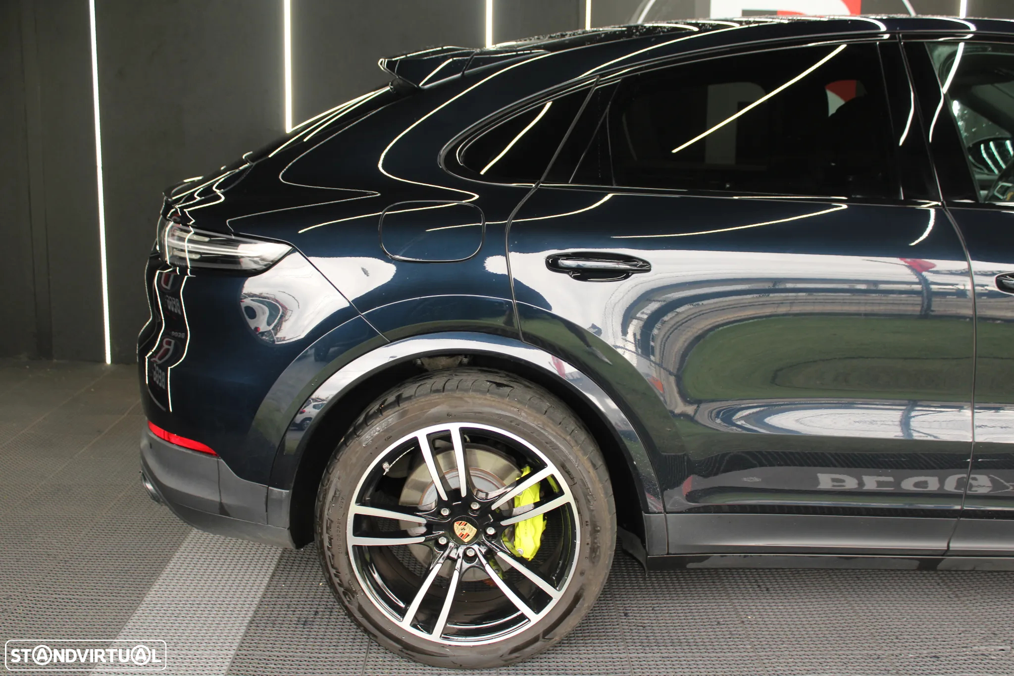 Porsche Cayenne Coupé E-Hybrid - 3