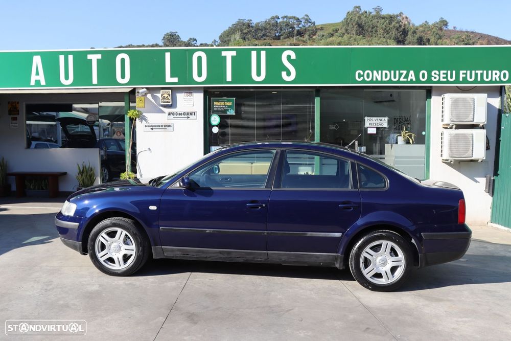 VW Passat 1.9 TDi Confortline - 3