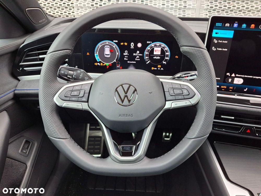 Volkswagen Passat - 25