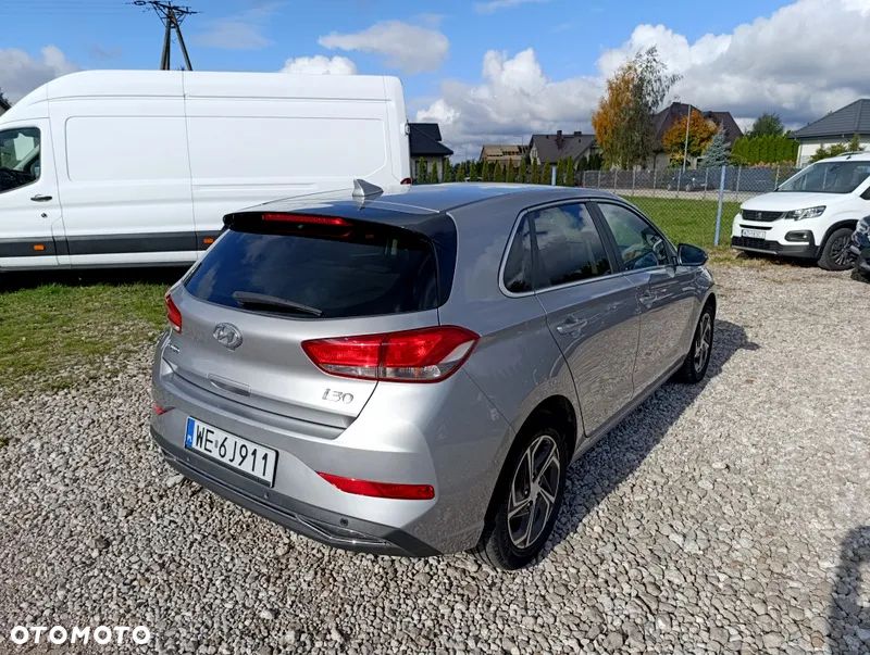 Hyundai i30 1.5 DPI Smart - 8