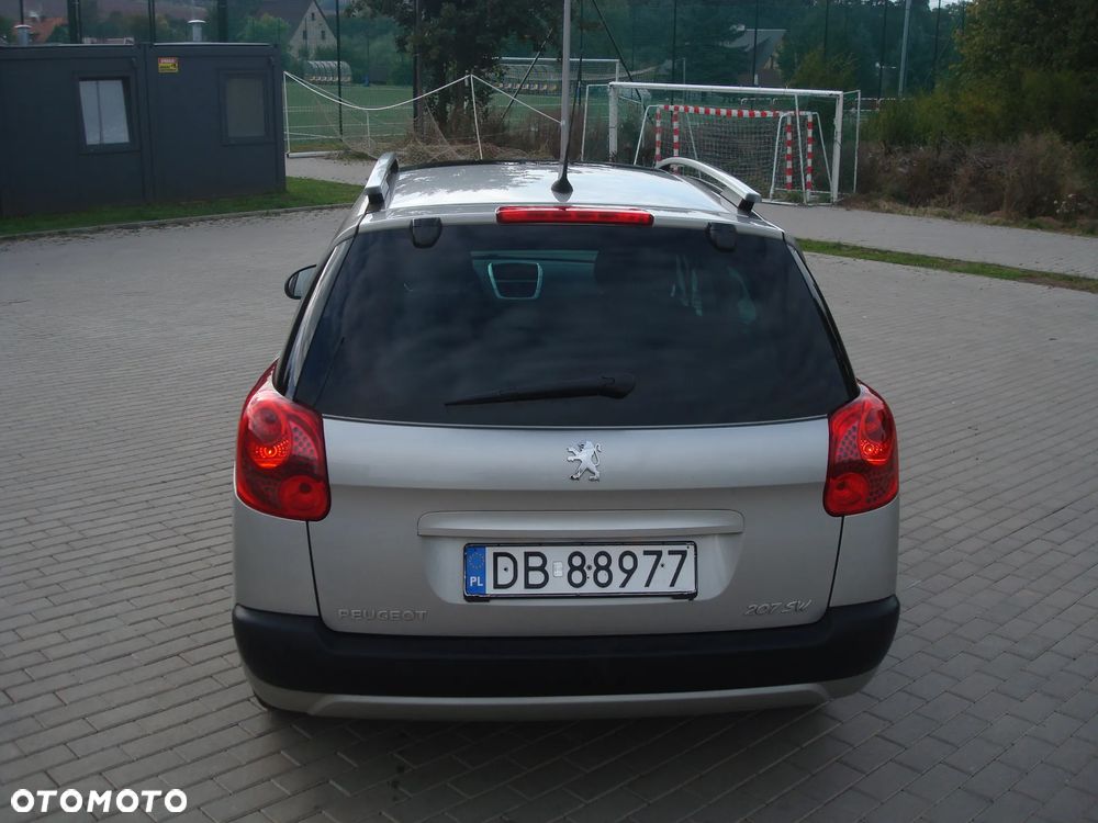 Peugeot 207 95 VTi Filou - 10