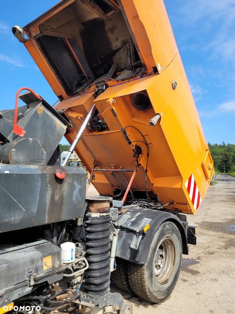 Mercedes-Benz AXOR Zamiatarka drogowa Johnston, Kupper Weisser - 14