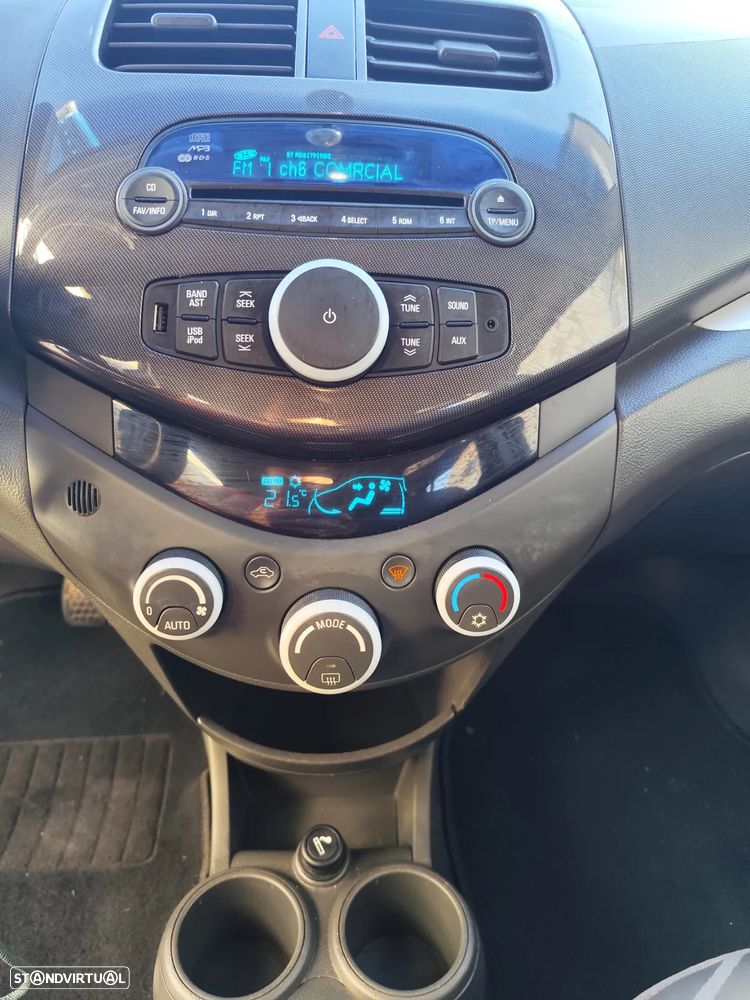 Chevrolet Spark 1.2 LT Bi-Fuel - 9