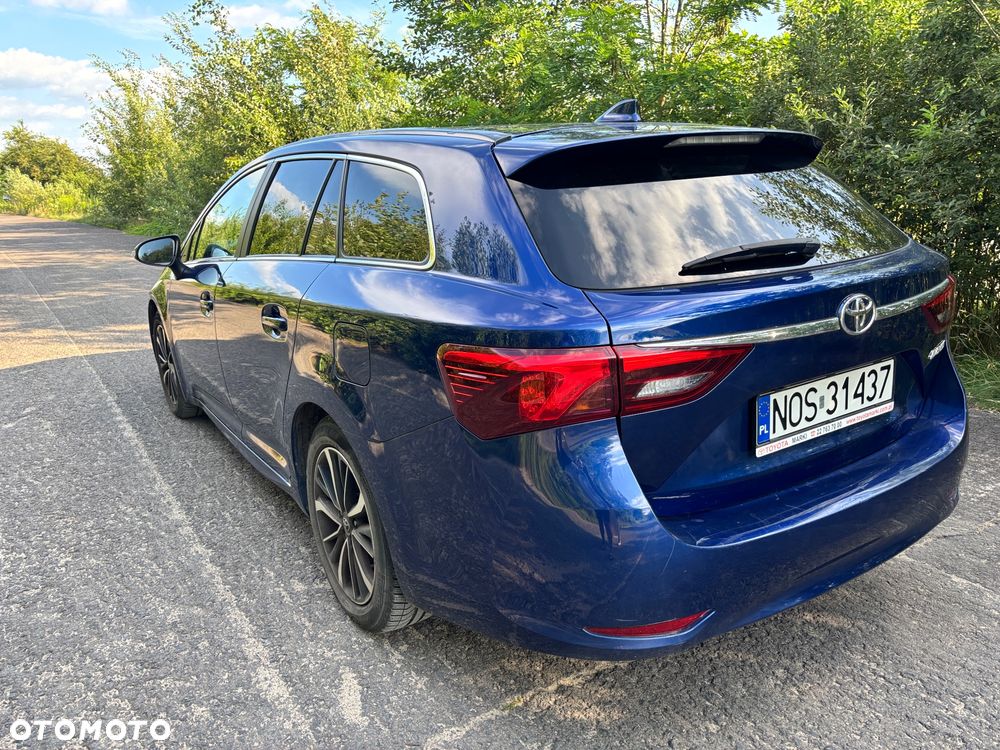 Toyota Avensis 1.8 Selection MS - 8