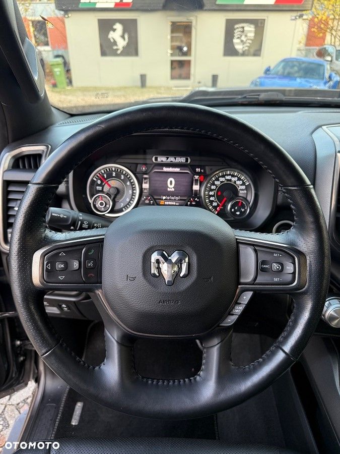 RAM 1500 Crew Cab Sport - 21