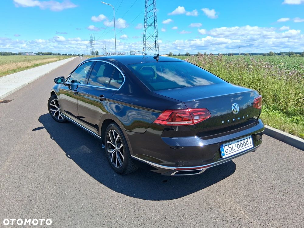Volkswagen Passat 2.0 TSI Elegance DSG - 4