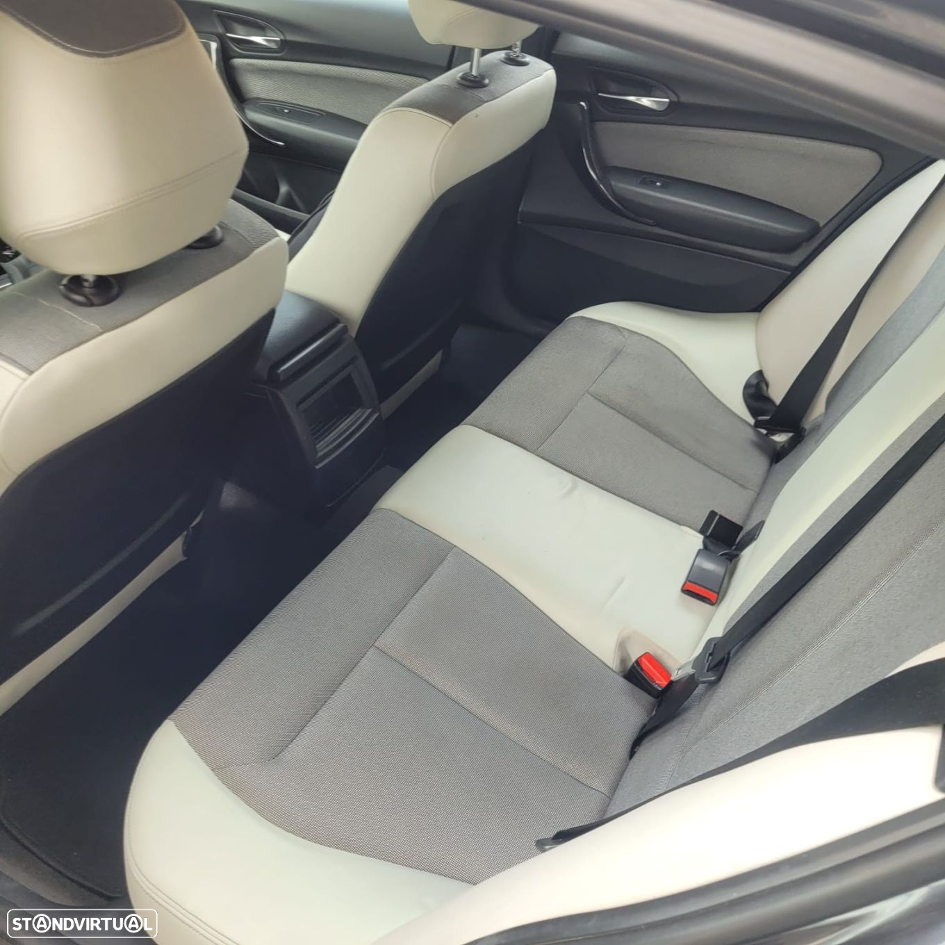 BMW 118 dA Line Urban - 22
