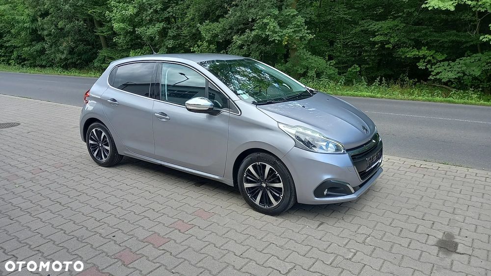 Peugeot 208 1.2 PureTech GPF Allure S&S EAT6 - 10