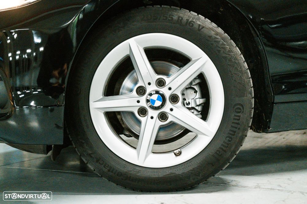 BMW 116 d Line Urban - 13