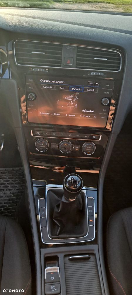 Volkswagen Golf 2.0 TDI Sound - 20