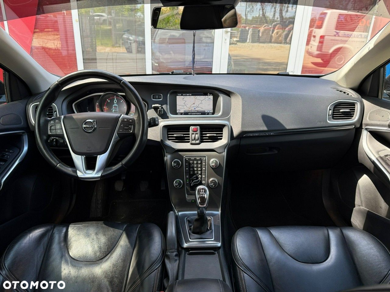Volvo V40 Cross Country - 8