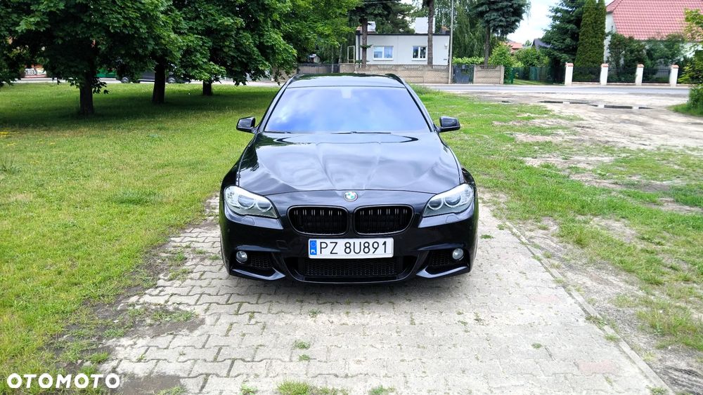 BMW Seria 5 528i Sport-Aut - 31