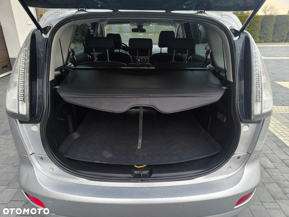Mazda 5 2.0 Active - 13