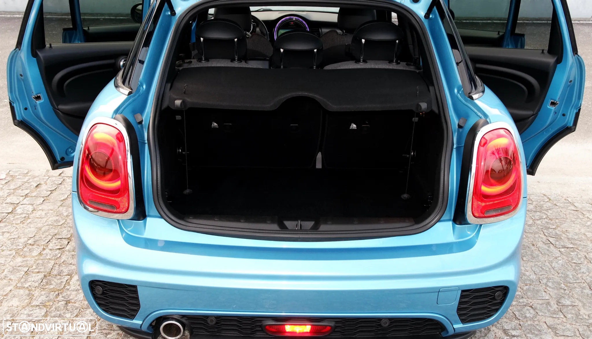 MINI 5 Portas Cooper D - 48