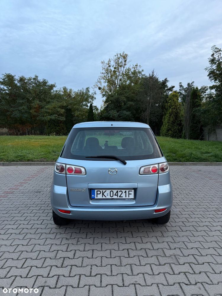 Mazda 2 - 4