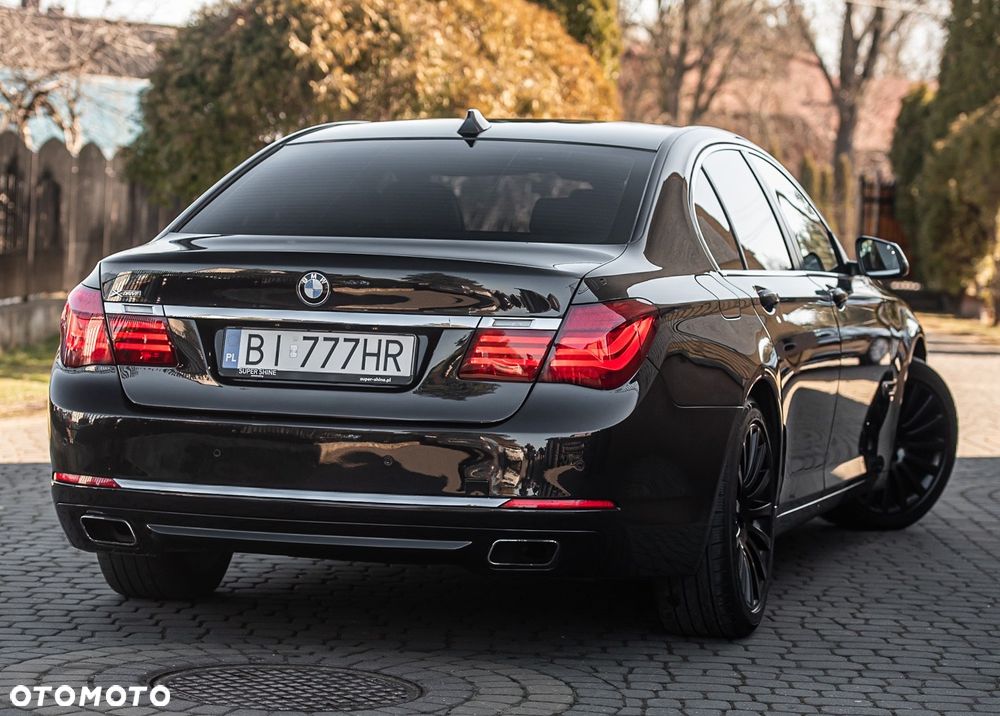 BMW Seria 7 740d xDrive - 9